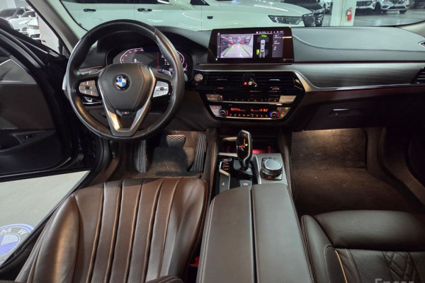 2020 BMW 5 серии с пробегом 61 115 км