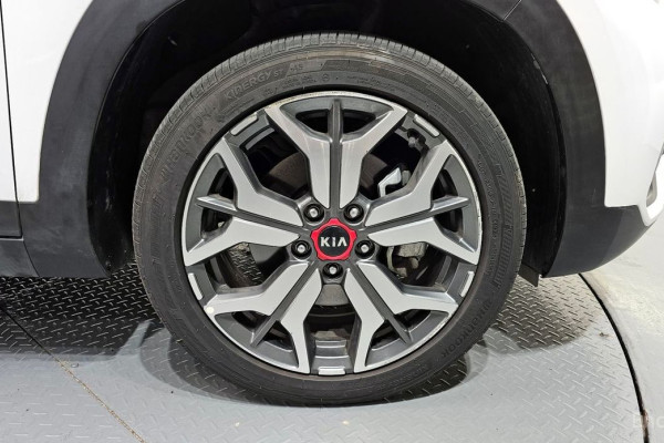2022 Kia Seltos с пробегом 48 033 км