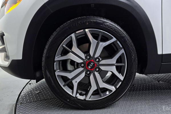 2022 Kia Seltos с пробегом 23 304 км