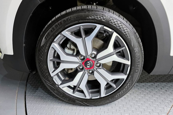 2022 Kia Seltos с пробегом 38 857 км