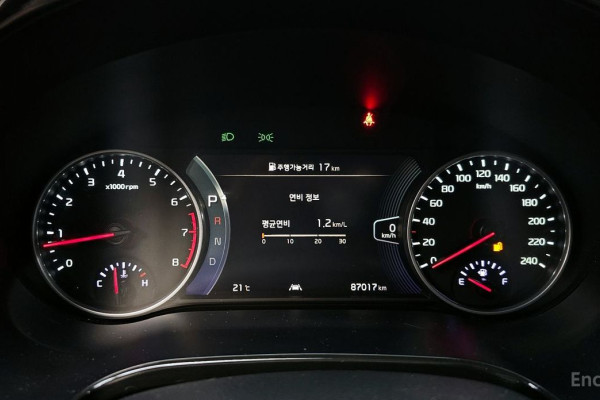 2023 Kia Seltos с пробегом 87 017 км