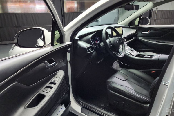 2023 Hyundai Santa Fe с пробегом 44 732 км