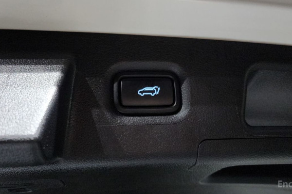 2023 Hyundai Santa Fe с пробегом 44 732 км