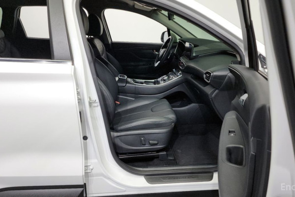 2021 Hyundai Santa Fe с пробегом 57 140 км