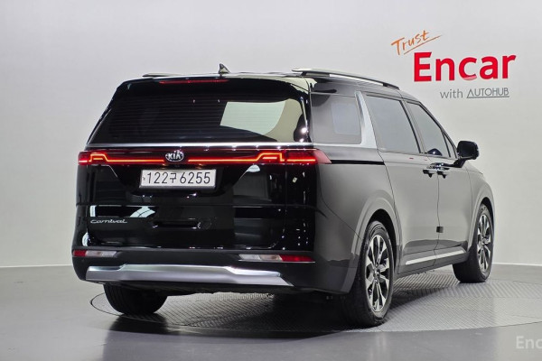 2021 Kia Carnival с пробегом 70 548 км