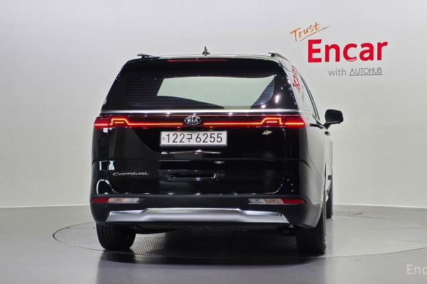 2021 Kia Carnival с пробегом 70 548 км