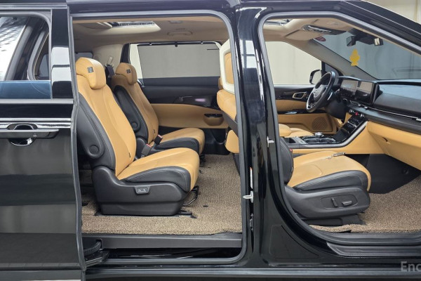 2021 Kia Carnival с пробегом 70 548 км