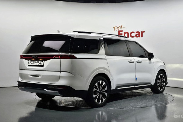 2022 Kia Carnival с пробегом 101 163 км