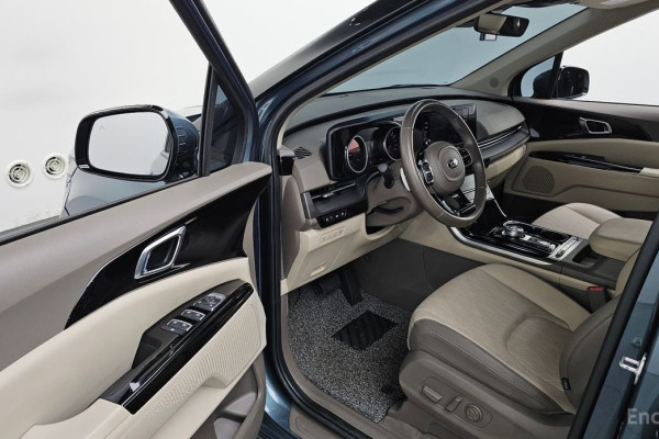 2021 Kia Carnival с пробегом 66 538 км