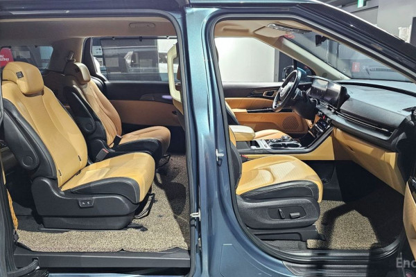 2023 Kia Carnival с пробегом 136 830 км
