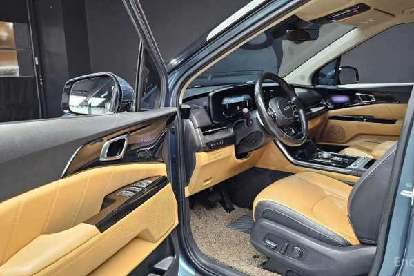 2023 Kia Carnival с пробегом 136 830 км