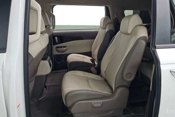 2021 Kia Carnival с пробегом 72 498 км