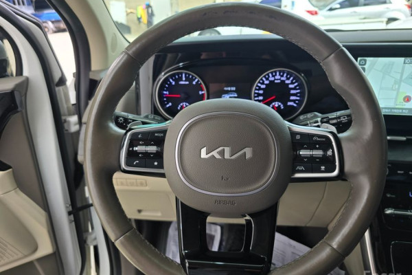 2022 Kia Carnival с пробегом 141 327 км