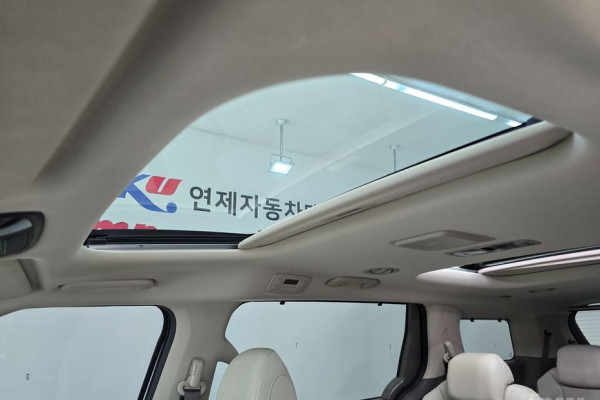 2022 Kia Carnival с пробегом 141 327 км