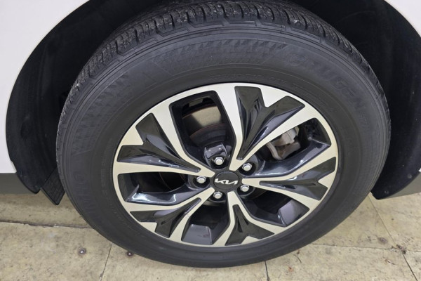2022 Kia Carnival с пробегом 141 327 км