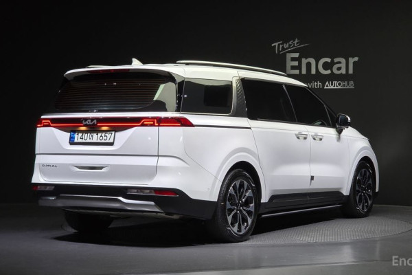 2022 Kia Carnival с пробегом 68 615 км