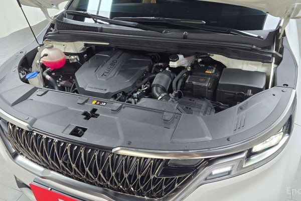 2022 Kia Carnival с пробегом 68 615 км