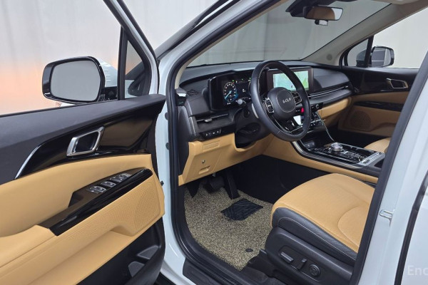 2022 Kia Carnival с пробегом 68 615 км