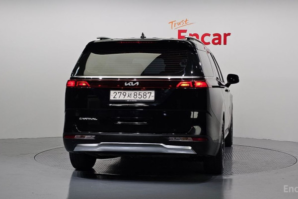 2022 Kia Carnival с пробегом 65 352 км