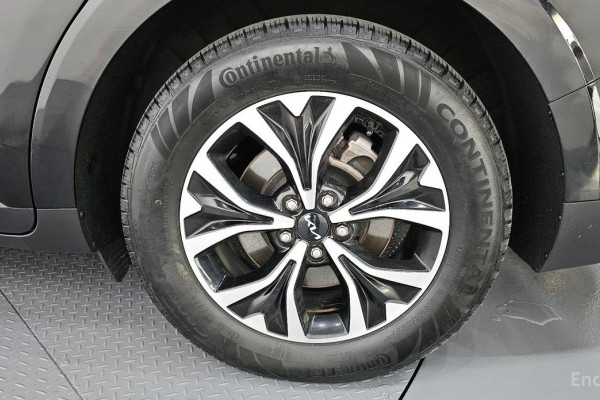 2022 Kia Carnival с пробегом 65 352 км