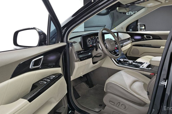 2022 Kia Carnival с пробегом 65 352 км