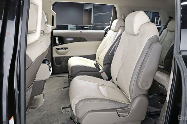 2022 Kia Carnival с пробегом 65 352 км
