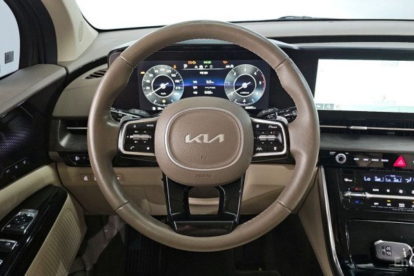 2022 Kia Carnival с пробегом 65 352 км
