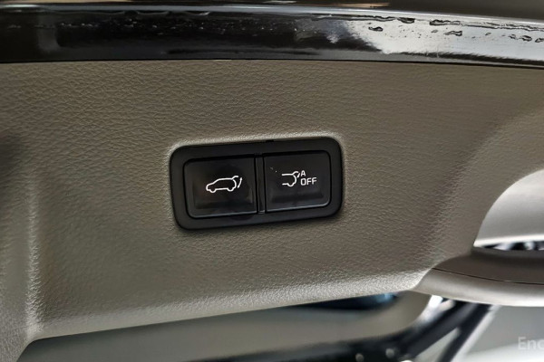 2022 Kia Carnival с пробегом 65 352 км