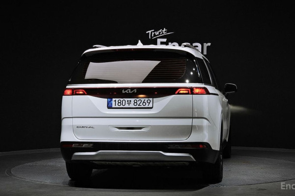 2022 Kia Carnival с пробегом 130 834 км