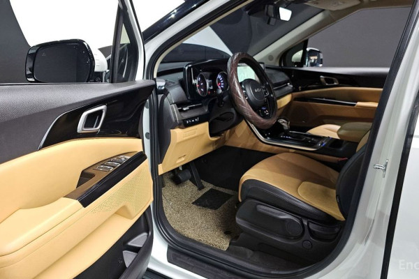 2022 Kia Carnival с пробегом 130 834 км