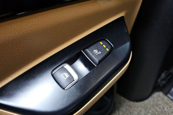 2022 Kia Carnival с пробегом 130 834 км
