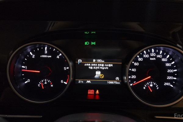 2022 Kia Carnival с пробегом 108 675 км