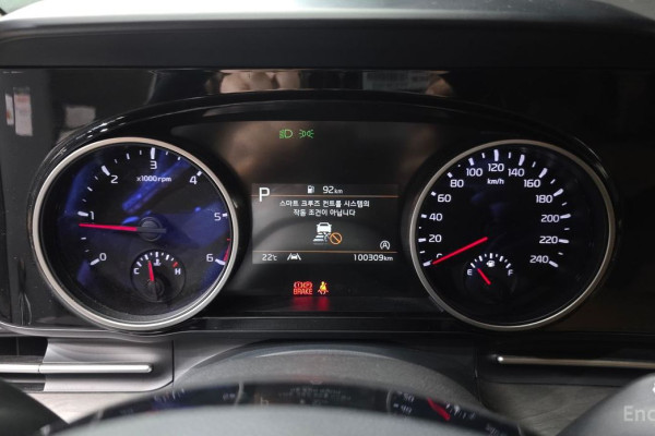 2022 Kia Carnival с пробегом 100 305 км
