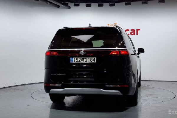 2021 Kia Carnival с пробегом 63 740 км