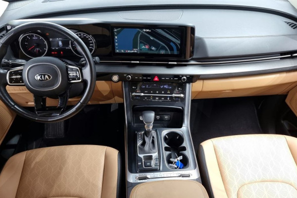 2021 Kia Carnival с пробегом 63 740 км