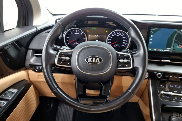 2021 Kia Carnival с пробегом 63 740 км
