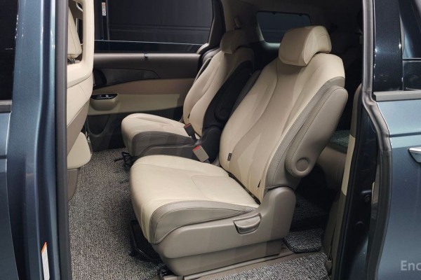 2021 Kia Carnival с пробегом 75 107 км