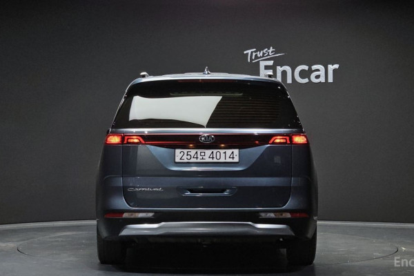 2021 Kia Carnival с пробегом 91 571 км