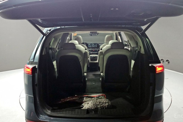 2021 Kia Carnival с пробегом 91 571 км