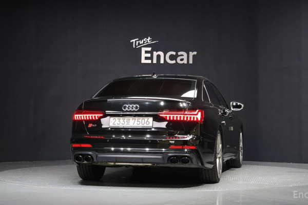 2021 Audi S6 с пробегом 73 689 км