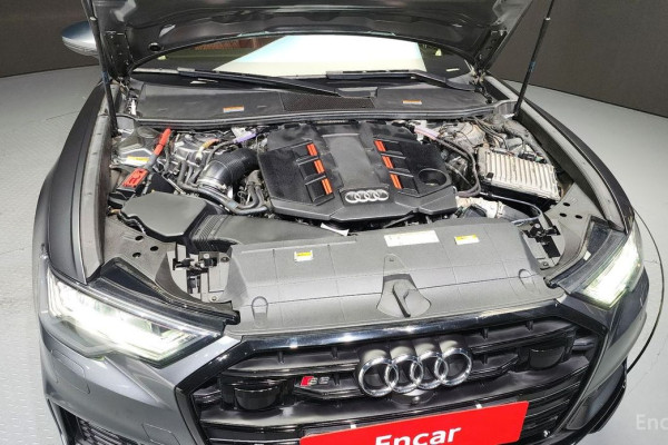 2021 Audi S6 с пробегом 70 863 км