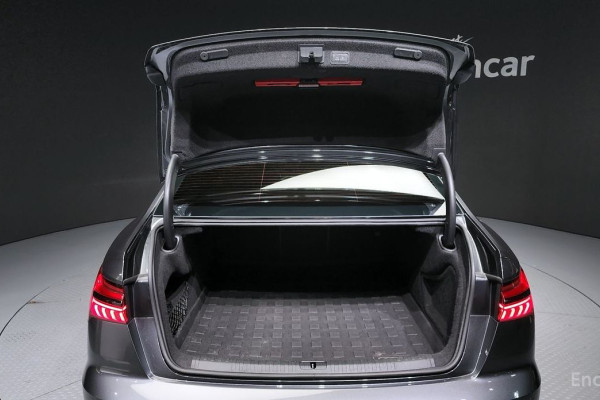 2021 Audi S6 с пробегом 70 863 км