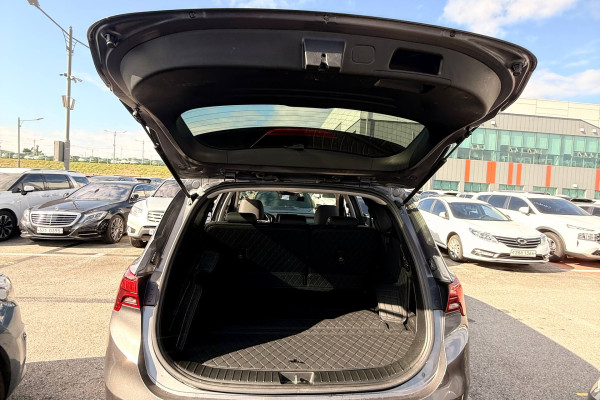 2021 Hyundai Santa Fe с пробегом 104 269 км