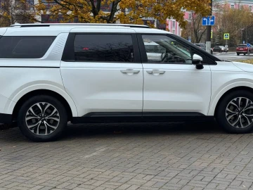 2021 Kia Carnival с пробегом 117 271 км