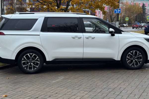 2021 Kia Carnival с пробегом 117 271 км