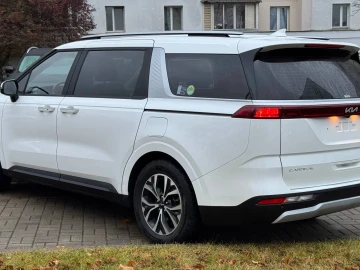 2021 Kia Carnival с пробегом 117 271 км