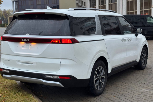 2021 Kia Carnival с пробегом 117 271 км