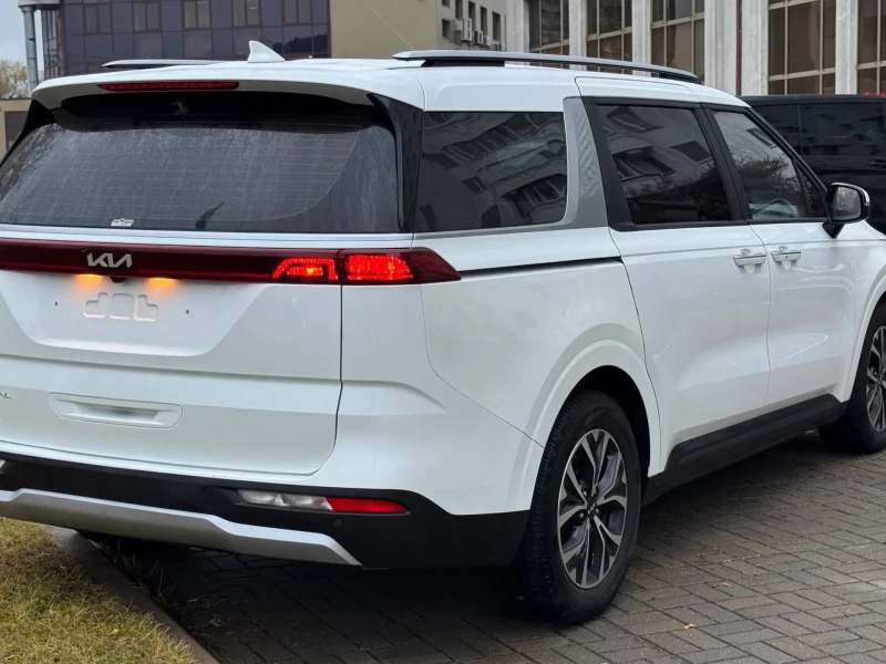 2021 Kia Carnival с пробегом 117 271 км