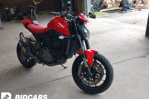 2023 Ducati Monster с пробегом 8 853 км
