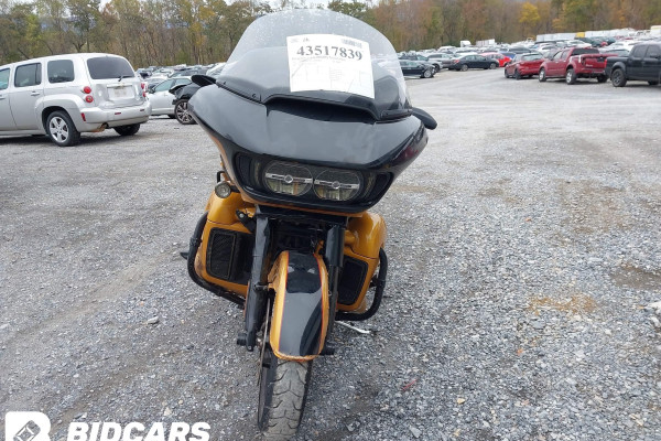 2023 Harley-Davidson FLTRK с пробегом 27 945 км